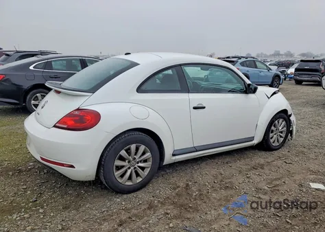 2017 Volkswagen Beetle 1.8T z USA, uszkodzony, nr VIN 3VWF17ATXHM607392